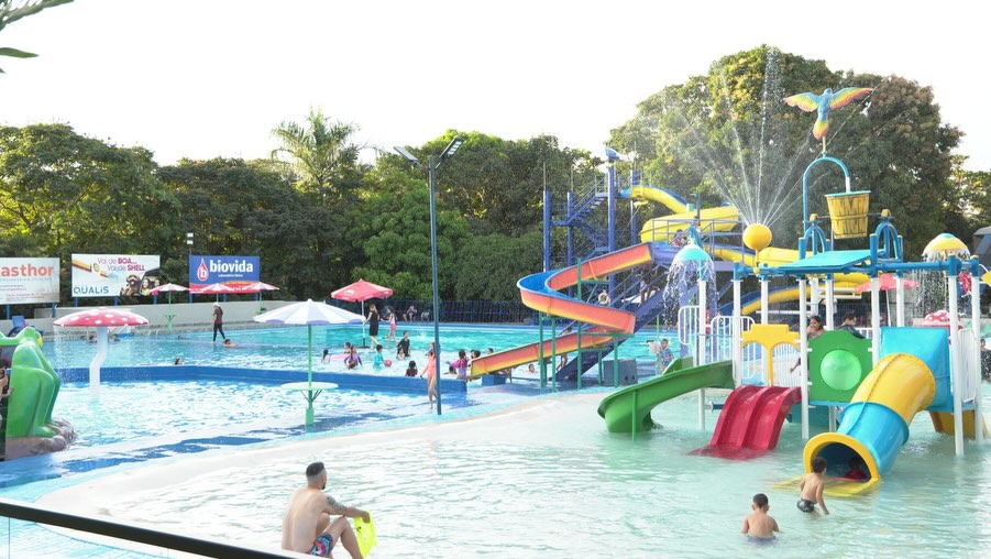 Novo Parque Aquático da AABB São Luís de Montes Belos